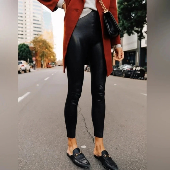 Commando perfect control faux leather leggings in black size small - Picture 3 of 10